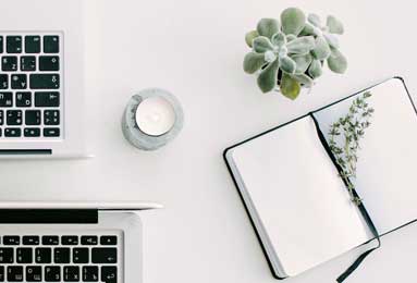 pg旗舰站APP-半场两双！杨瀚森打得挺开心 离场前对着球迷微微一笑