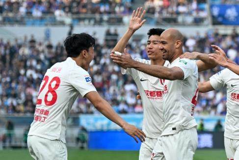 pg旗舰站APP-【中超】罗慕洛双响费利佩2传1射 蓉城客场5比1海牛