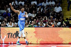 pg旗舰站官网-恐怖如斯！字母哥本届欧锦赛场均30分9.8板4助 真实命中率达72.6%