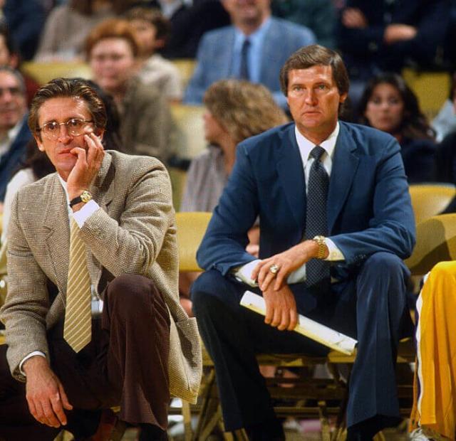 1646904818939019976.jpg GettyImages-483679814-e1646841174313.jpg