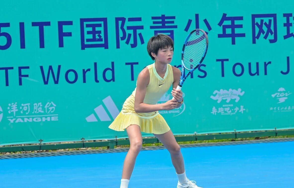 pg旗舰站APP-两战全胜！中国女网14岁小花闪耀世少赛：郑钦文王欣瑜后继有人